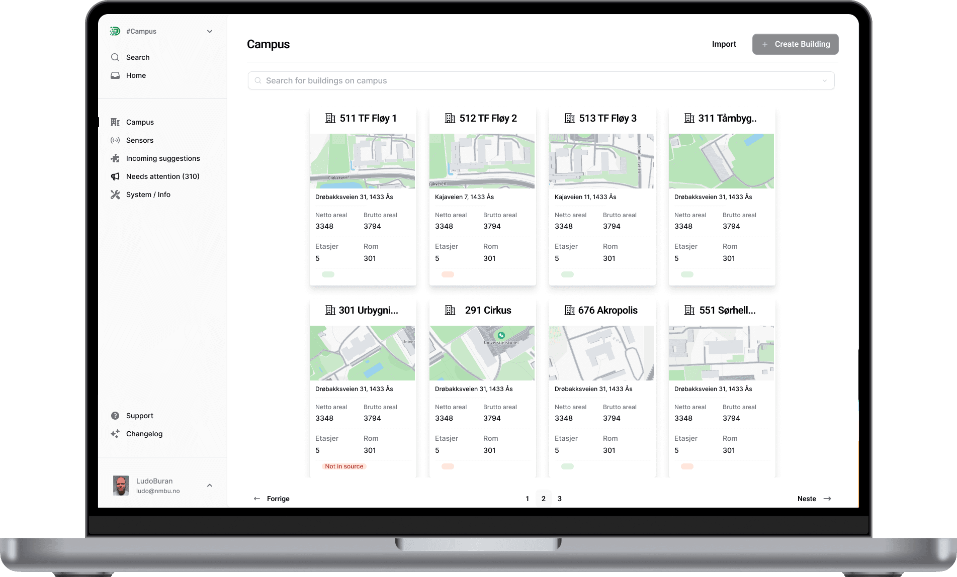 Skjermbilde av en Smart Campus administrasjonsapp med kart og datavisning